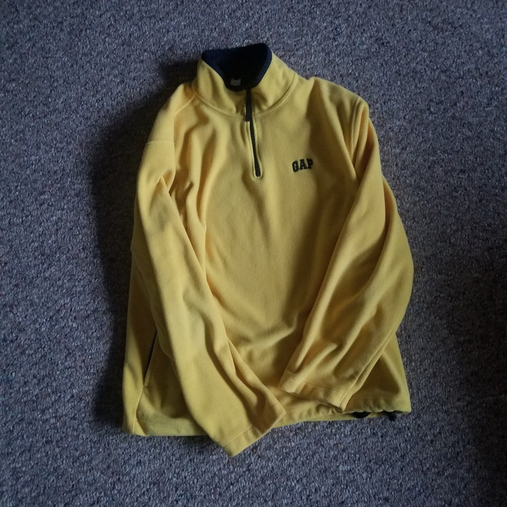 Gap fleece pullover